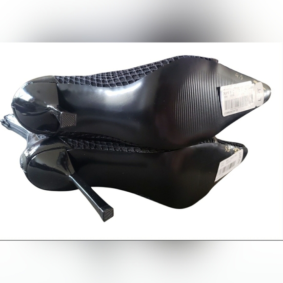 Steve MADDEN Black Stiletto Gold Buckle Mesh Pointed Toe Stylish Booties - Picture 6 of 7